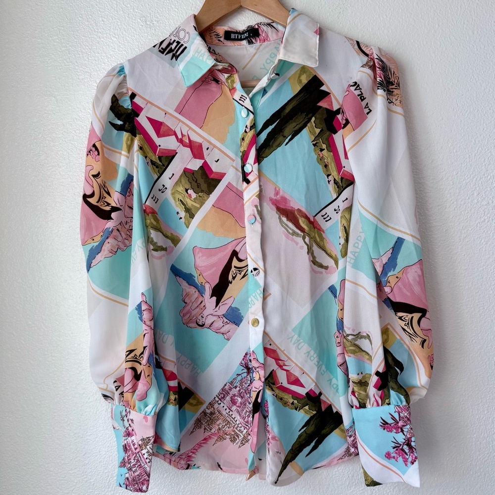 Printed Lantern Long Sleeve Vacay Themed Button-Down Blouse-Women’s Size Small